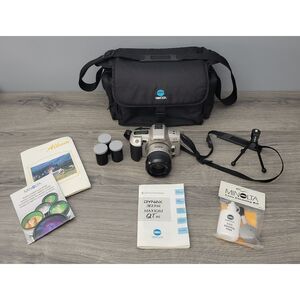 Minolta 35mm Camera Dynax 303si Maxxum QTsi Kit with Travel Bag and Accessories